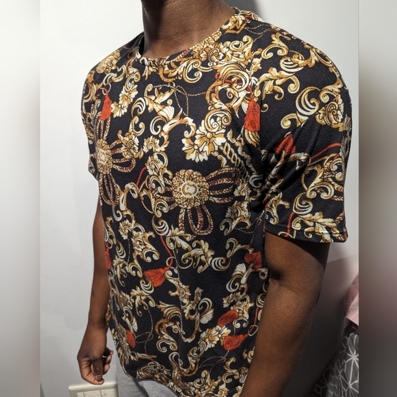 Zara t-shirt - Picture 2 of 3